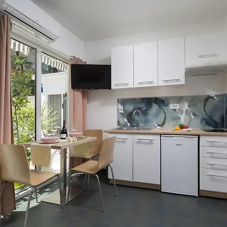 Petit Val Apartment *