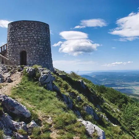 Apartment Petit Val *